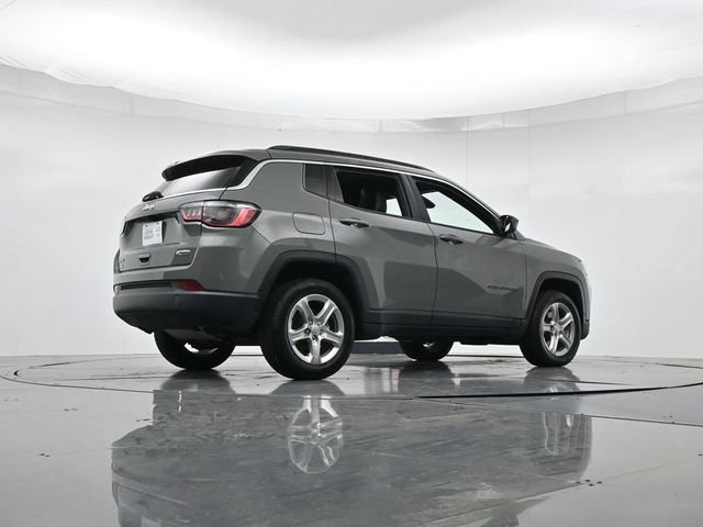 Used 2024 Jeep Compass Latitude AWD/4WD image 31