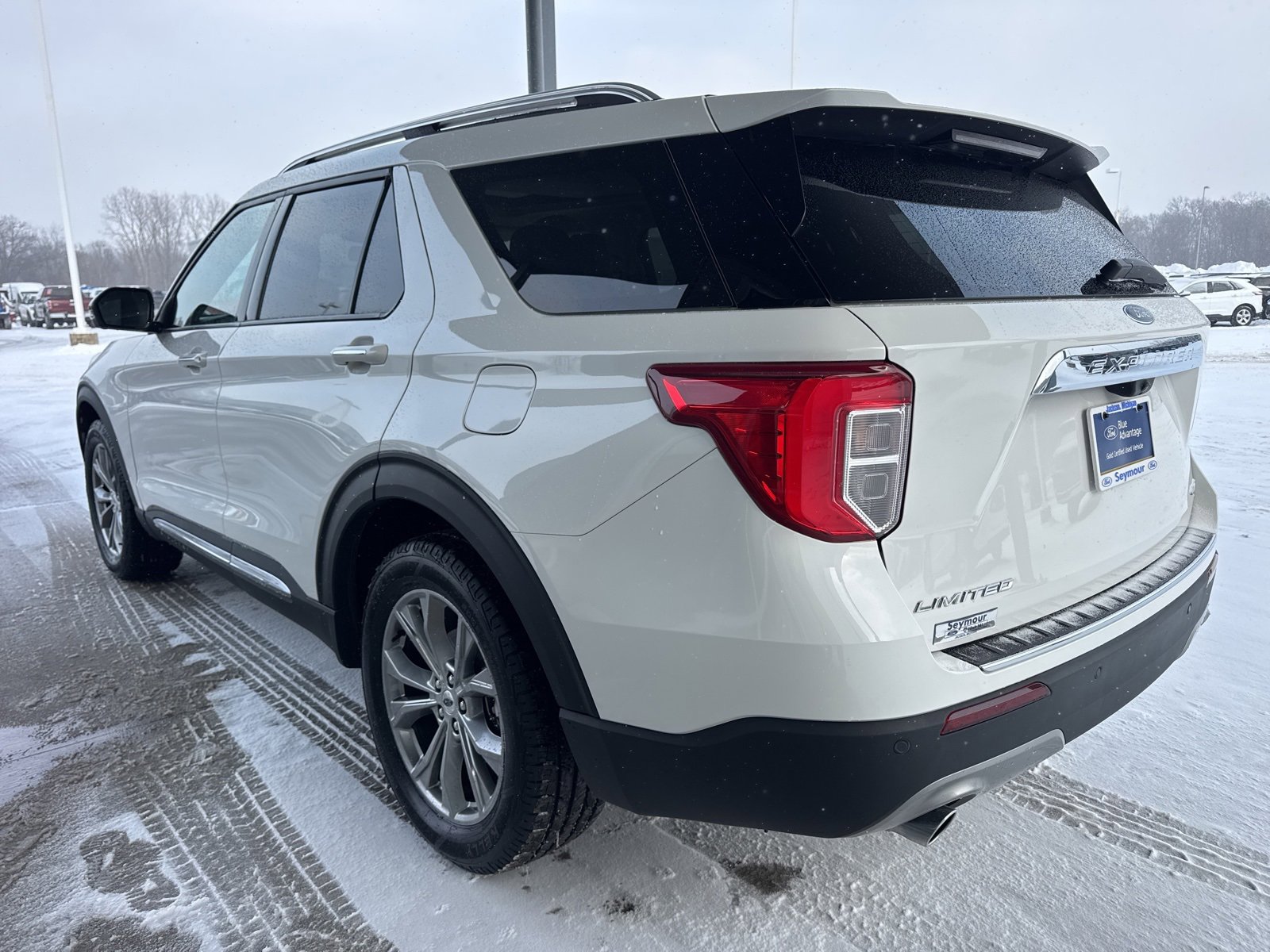 Certified 2023 Ford Explorer Limited w/ Equipment Group 301A image 5