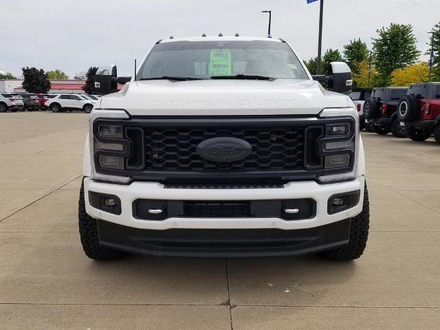 Certified 2024 Ford F450 Platinum w/ FX4 Off-Road Package AWD/4WD image 8