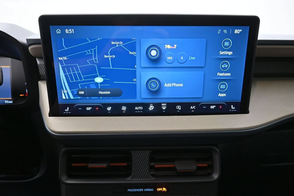 Certified 2025 Ford Maverick Lariat w/ 4K Tow Package AWD/4WD image 9