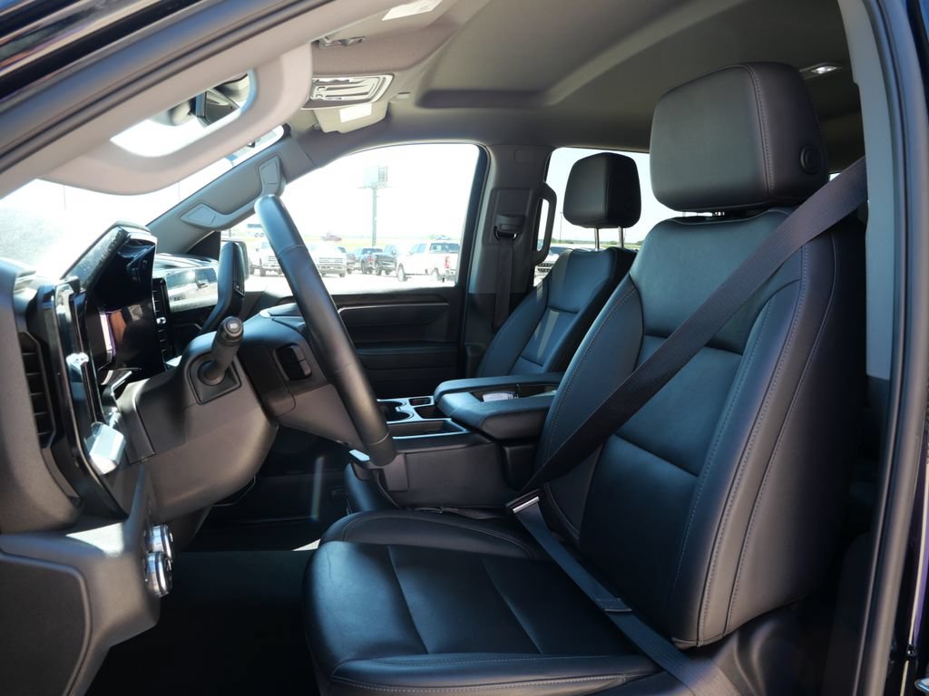 Used 2025 GMC Sierra 1500 SLT AWD/4WD image 40
