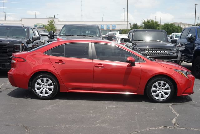Used 2021 Toyota Corolla LE FWD image 5