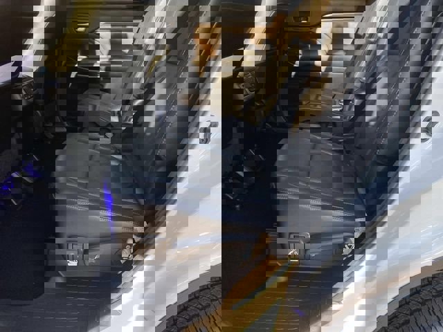 Used 2018 Toyota Highlander Limited image 15