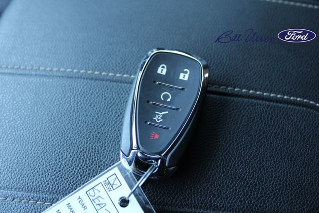 Used 2022 Chevrolet Traverse LT w/ LT Premium Package image 26