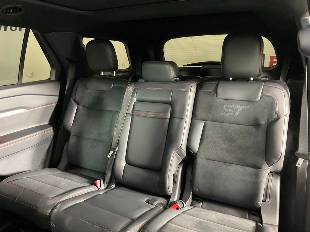 Certified 2026 Ford Explorer ST w/ Sun And Sound Package AWD/4WD image 16