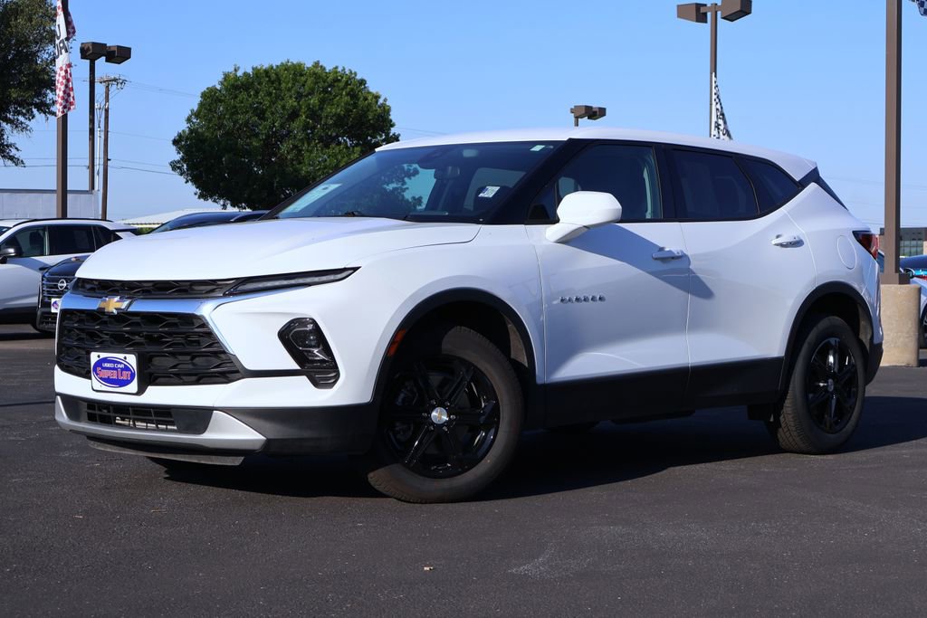Used 2025 Chevrolet Blazer LT AWD/4WD image 17