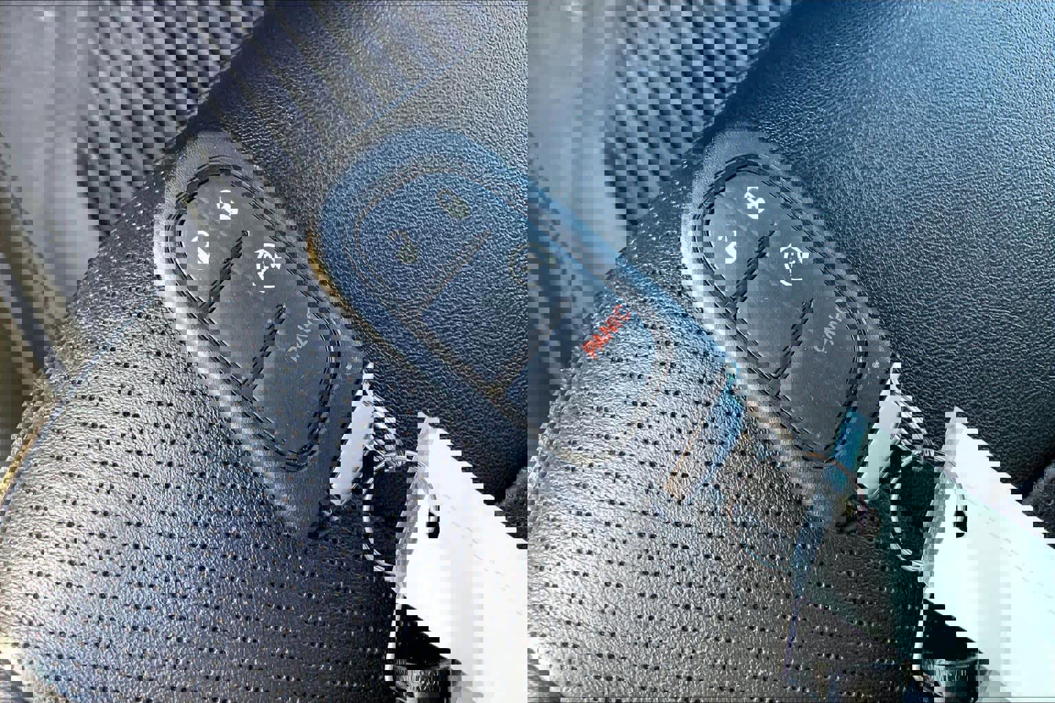 Used 2022 Jeep Cherokee Latitude Lux w/ Mopar Interior Package image 14