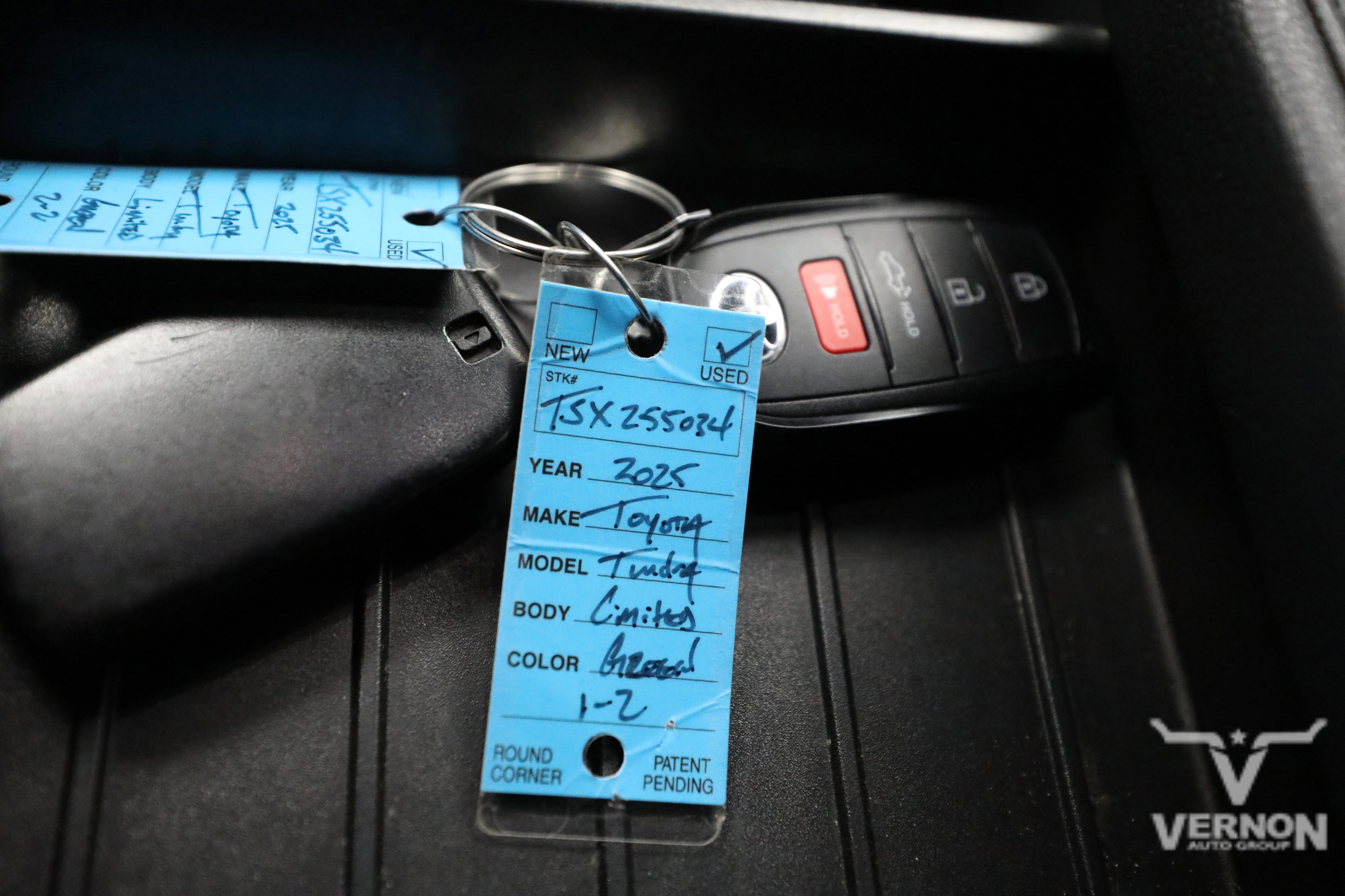 Used 2025 Toyota Tundra Limited w/ Power Package AWD/4WD image 34