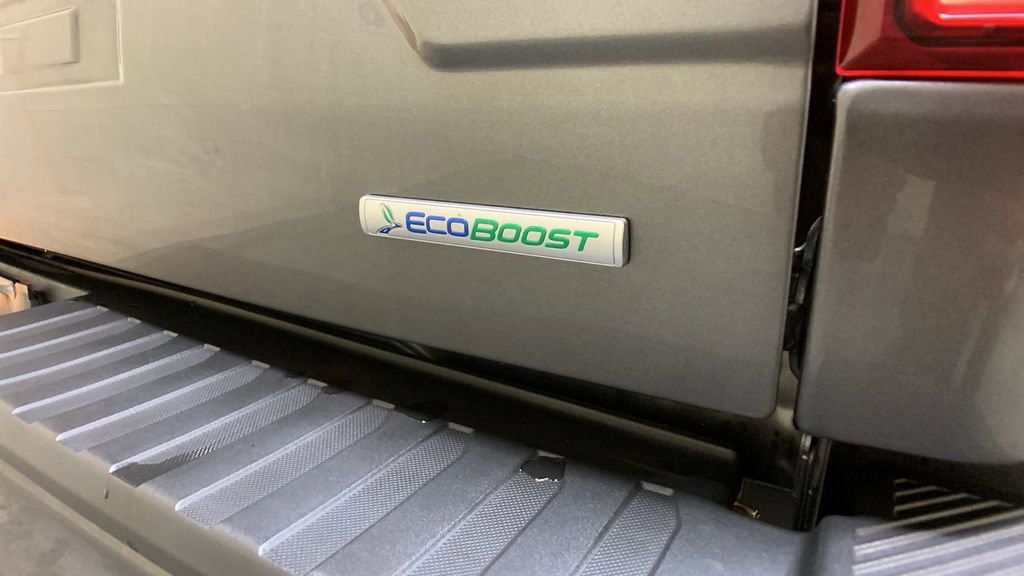 Certified 2018 Ford F150 XLT w/ Equipment Group 302A Luxury image 20