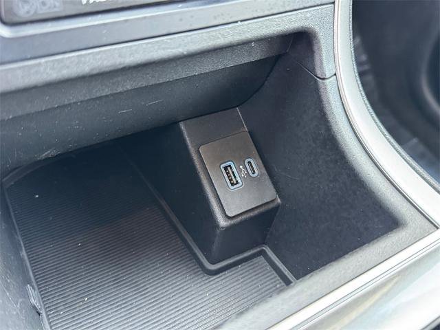 Certified 2023 Ford Edge SEL image 22