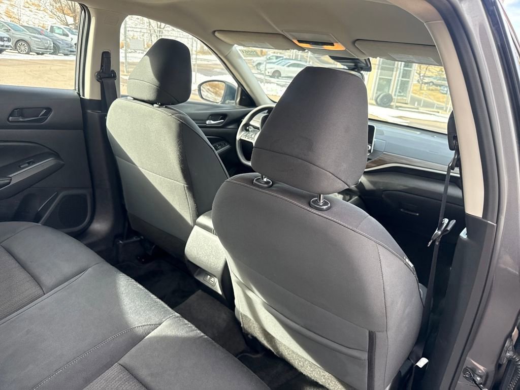 Used 2024 Nissan Altima 2.5 SV image 25