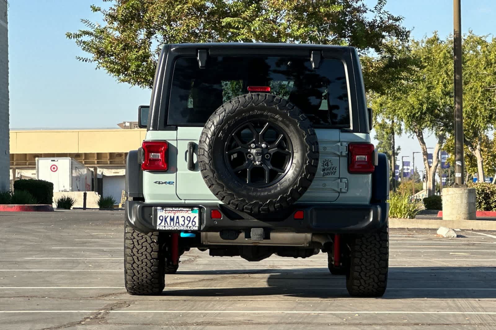 Used 2024 Jeep Wrangler Unlimited AWD/4WD image 8