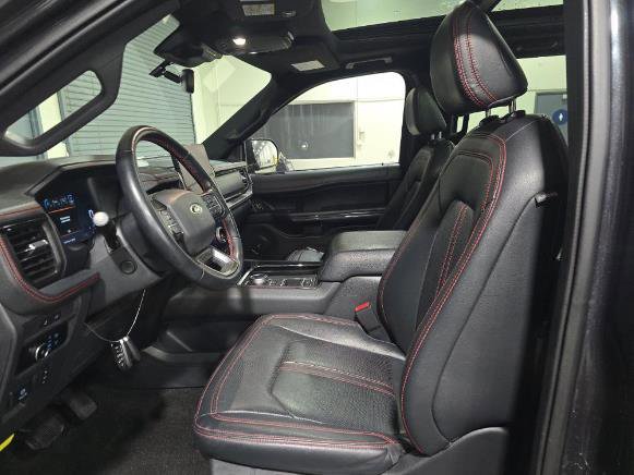 Certified 2023 Ford Expedition Limited image 5