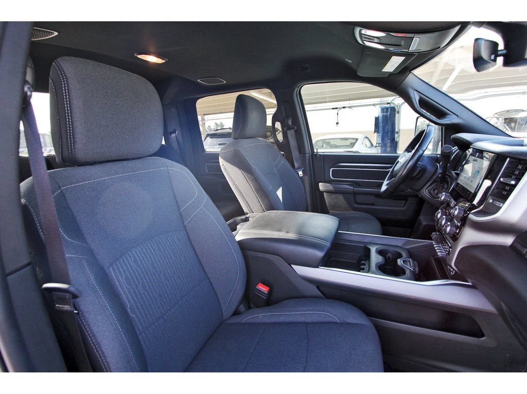 Used 2024 RAM 3500 Big Horn w/ Night Edition AWD/4WD image 27