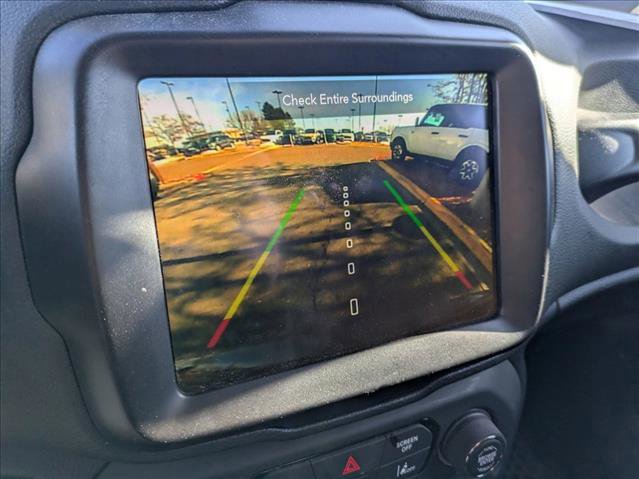 Used 2023 Jeep Renegade Latitude w/ Premium Group AWD/4WD image 12