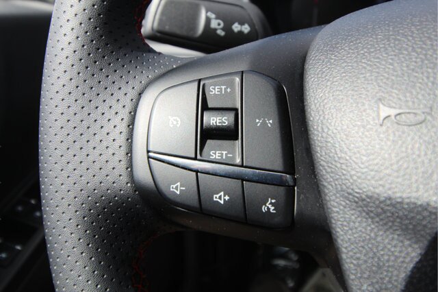 Certified 2025 Ford Escape ST-Line AWD/4WD image 19