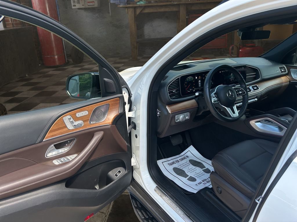 Used 2022 Mercedes-Benz GLE 350 4MATIC w/ AMG Line Exterior image 17