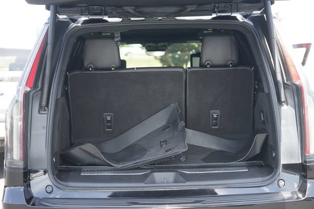 Used 2023 Cadillac Escalade Sport Platinum w/ LPO, ONYX Package AWD/4WD image 35