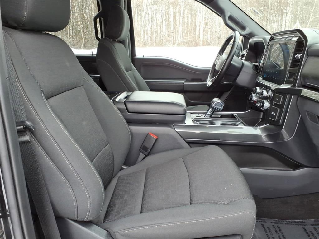 Certified 2022 Ford F150 XLT w/ Equipment Group 302A High image 10