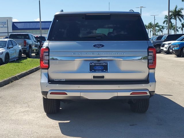 Certified 2023 Ford Expedition Limited image 3