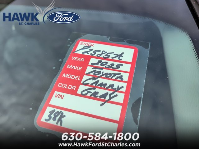 Used 2025 Toyota Camry XLE FWD image 24