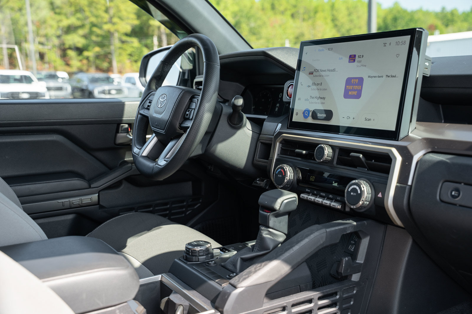 Used 2025 Toyota Tacoma TRD Sport AWD/4WD image 12