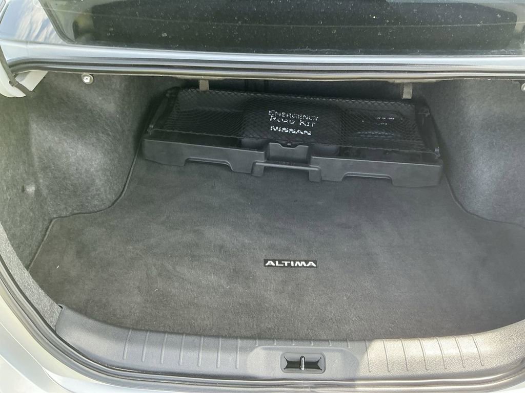 Used 2020 Nissan Altima 2.5 SR image 17