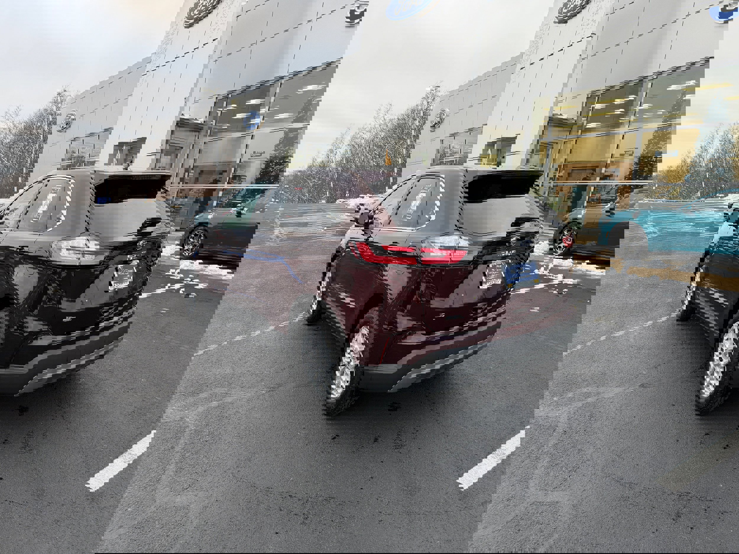 Certified 2024 Ford Edge SEL w/ Convenience Package image 5