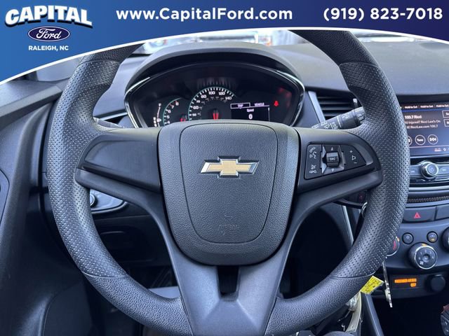 Used 2020 Chevrolet Trax LS image 32