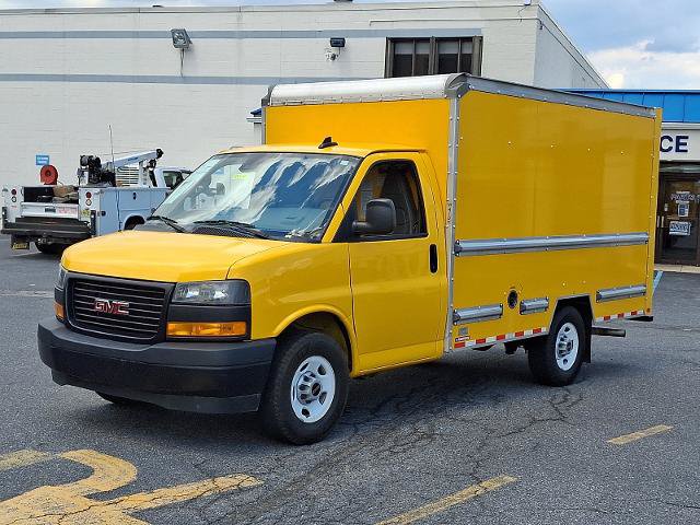 Used 2021 GMC Savana 3500 w/ Power Convenience Package RWD image 1