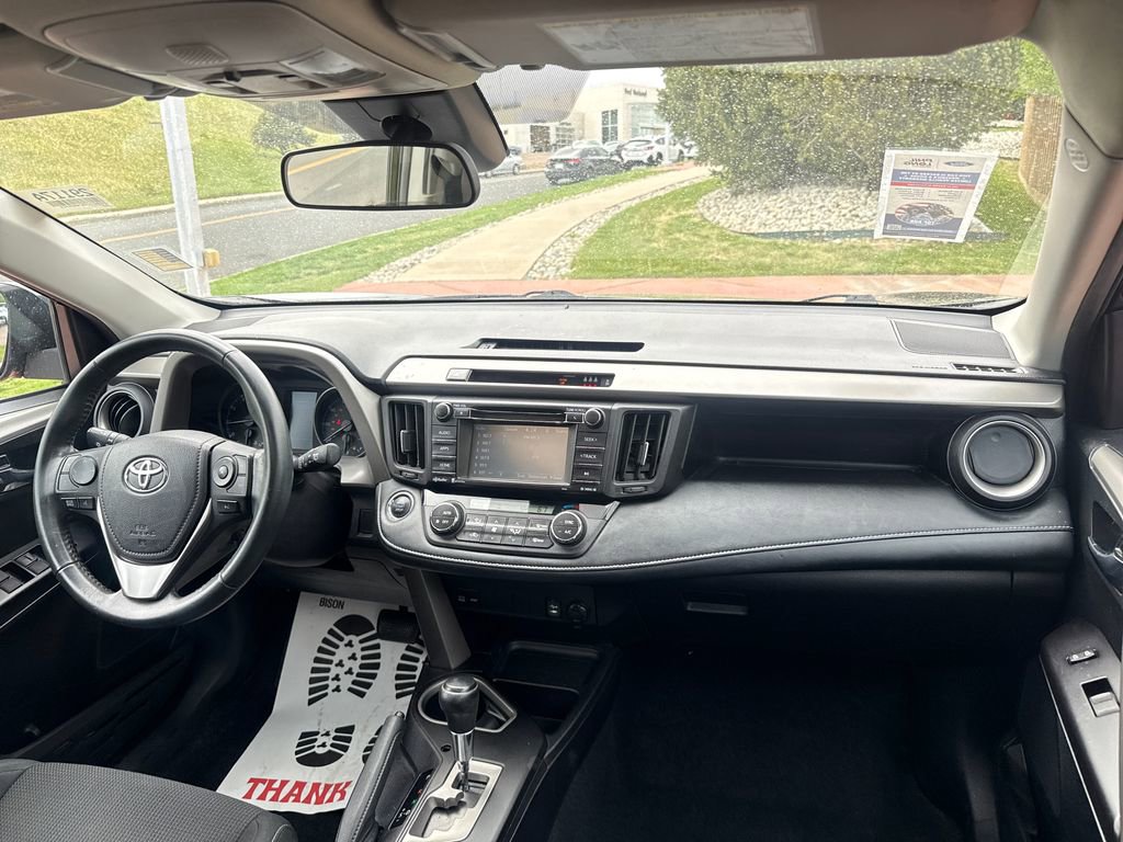 Used 2018 Toyota RAV4 XLE w/ Plus Extra Value Package AWD/4WD image 31