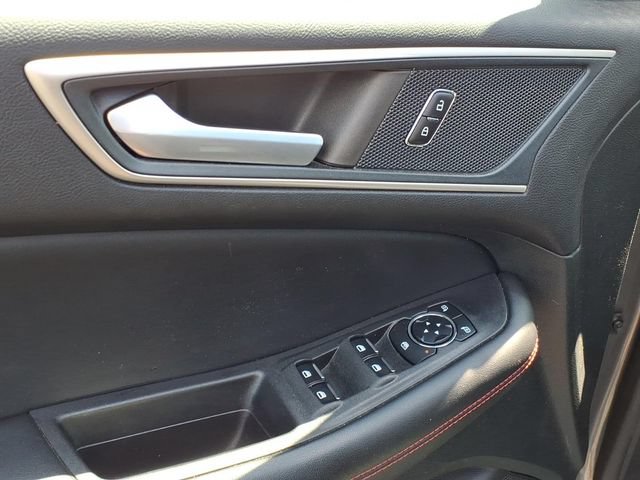 Certified 2023 Ford Edge ST-Line AWD/4WD image 16