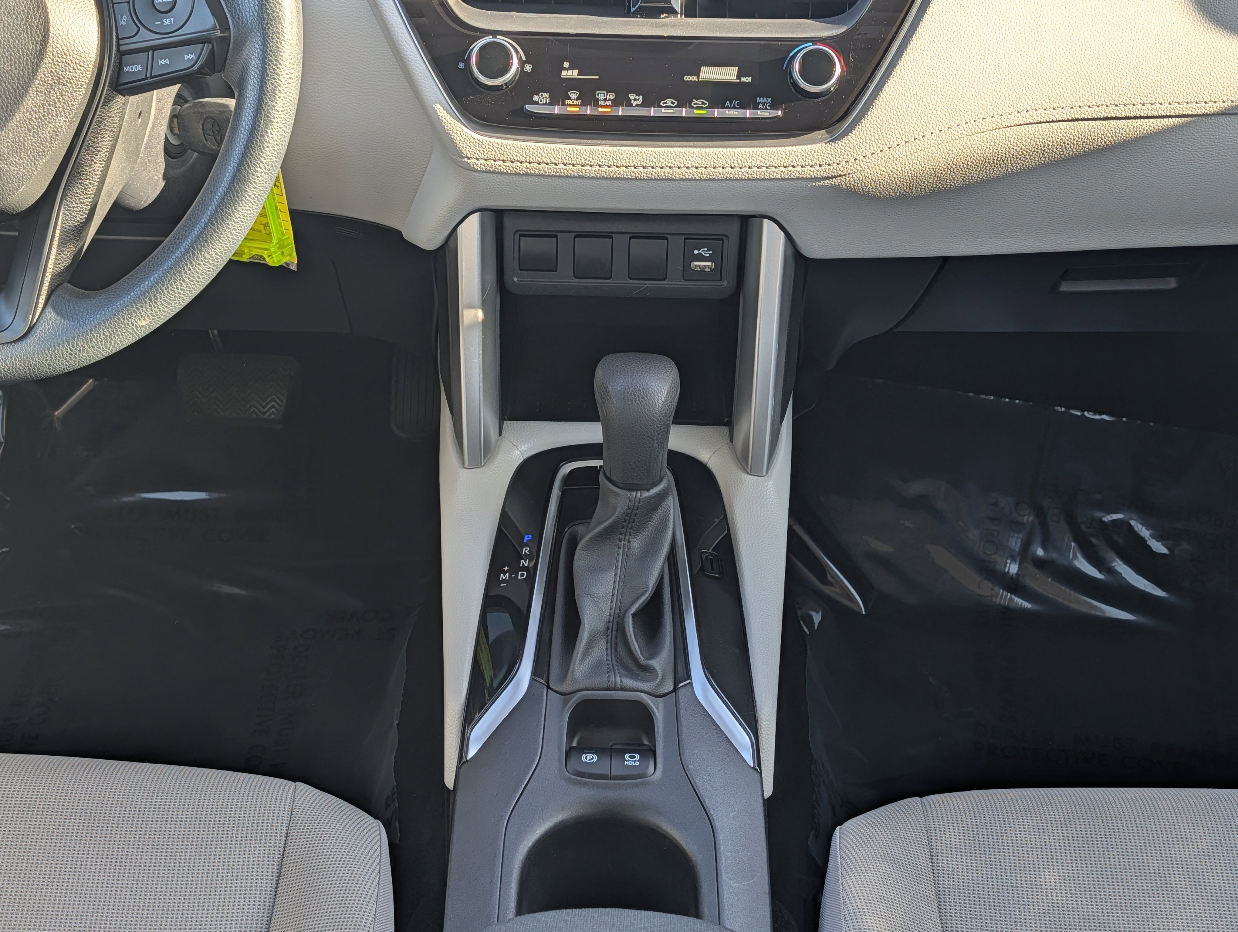 Used 2022 Toyota Corolla Cross L image 18