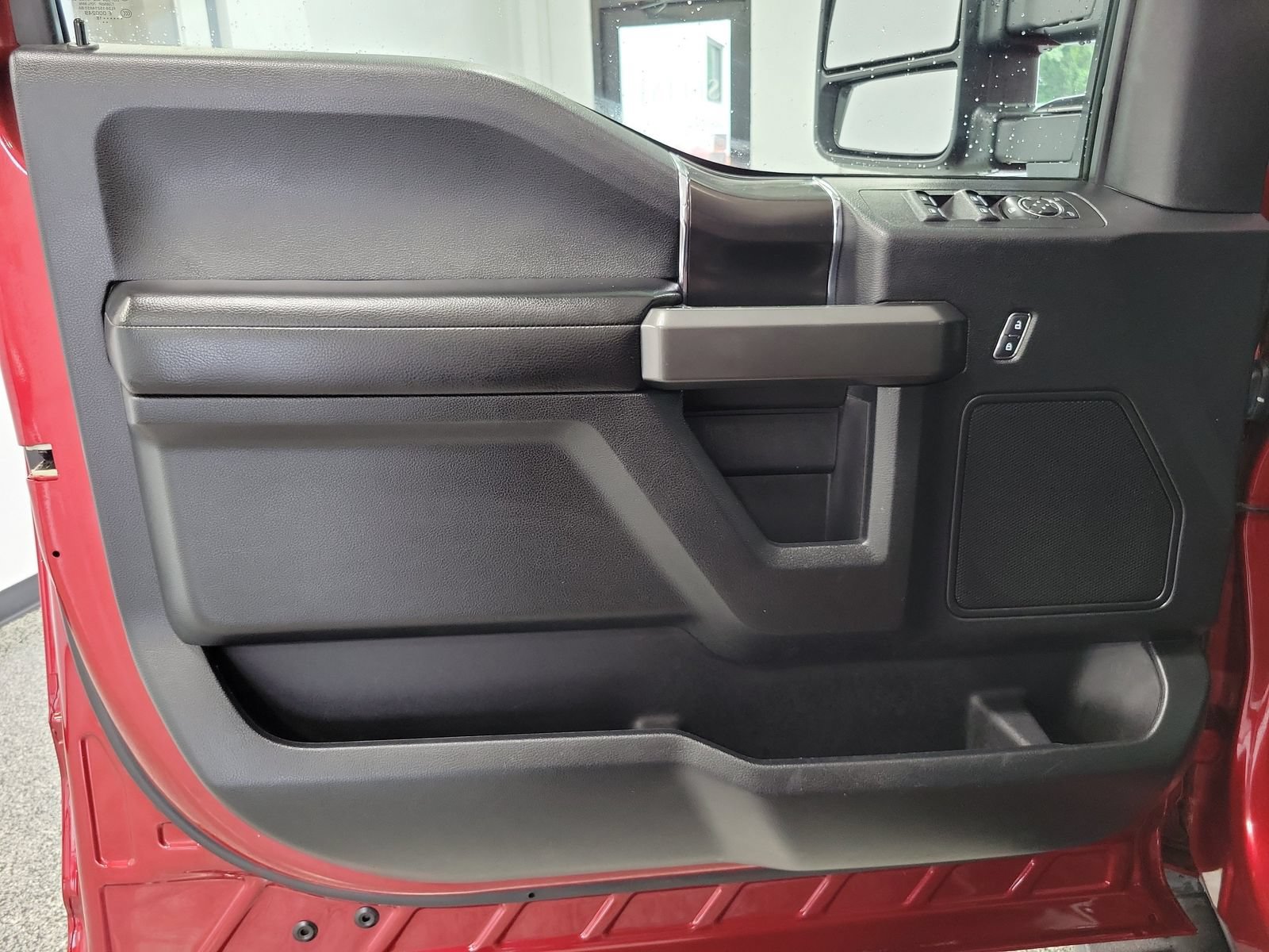 Certified 2018 Ford F150 XLT w/ Equipment Group 302A Luxury AWD/4WD image 6