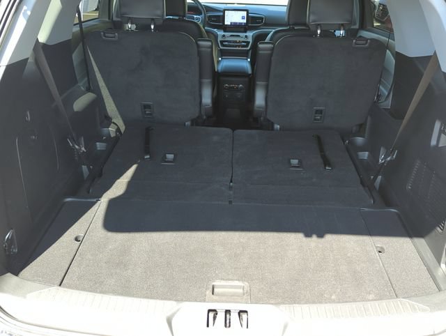 Certified 2024 Ford Explorer XLT w/ Equipment Group 202A AWD/4WD image 15