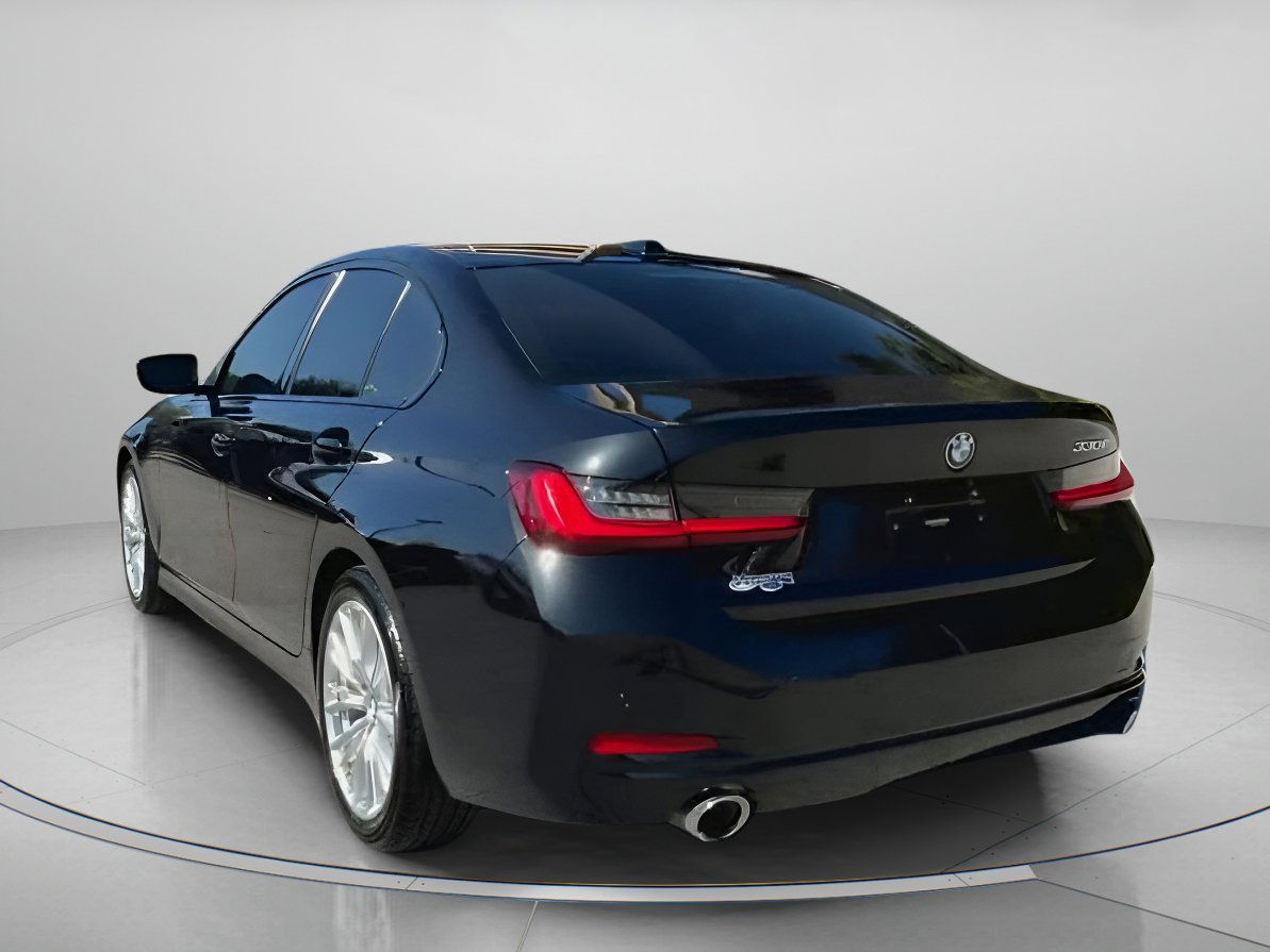 Used 2023 BMW 330i Sedan w/ Driving Assistance Package image 22