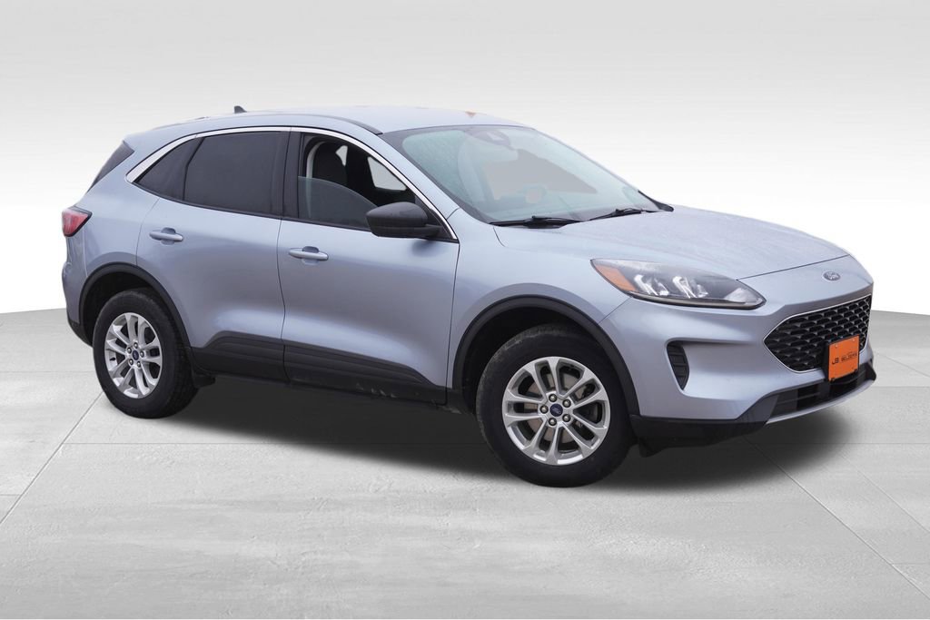 Certified 2022 Ford Escape SE w/ Cold Weather Package AWD/4WD image 2