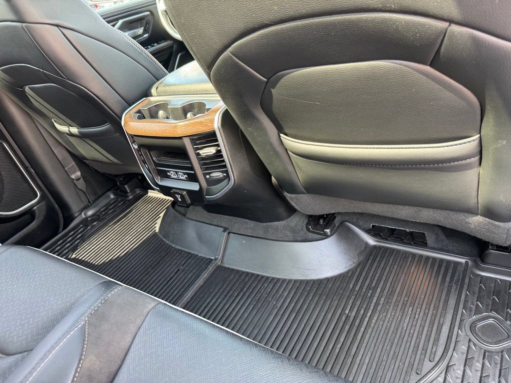 Used 2021 RAM 1500 Laramie AWD/4WD image 19