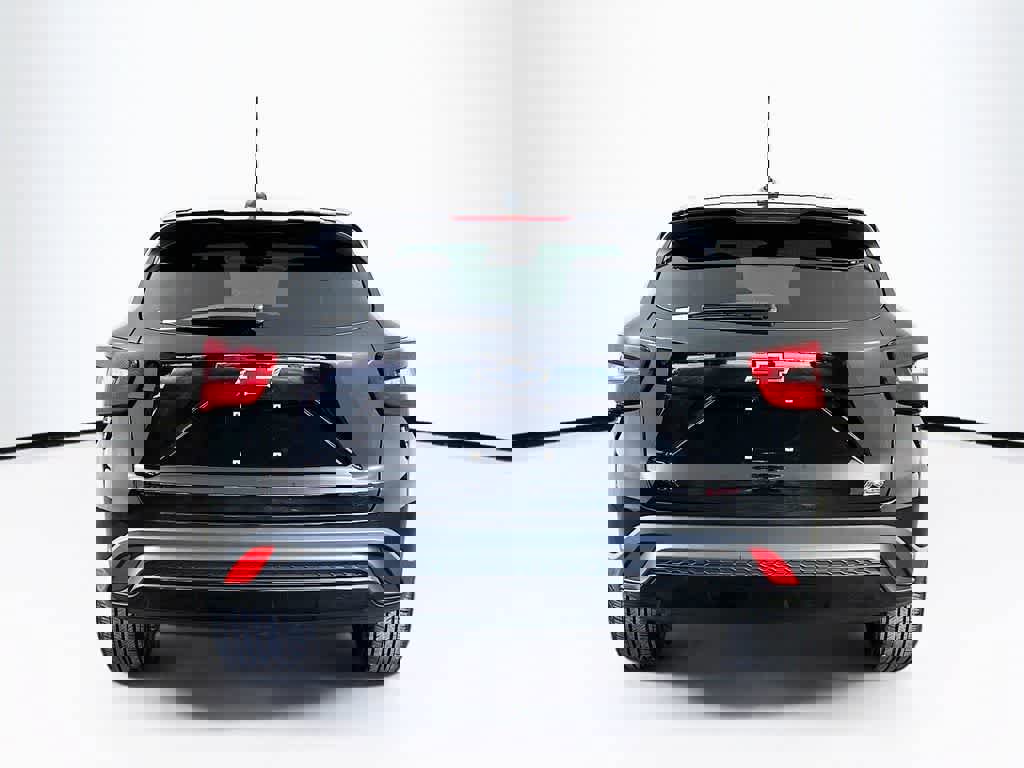 Used 2024 Chevrolet Trax RS w/ Sunroof Package image 4