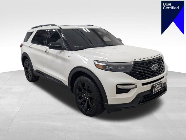 Certified 2023 Ford Explorer ST-Line w/ Class IV Trailer Tow Package image 1