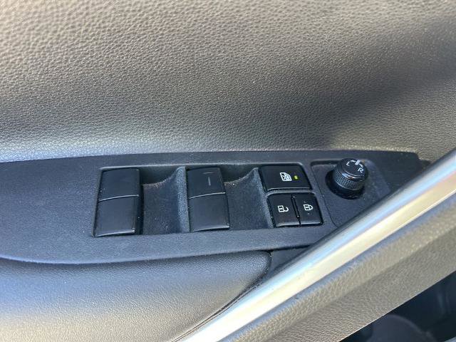 Used 2023 Toyota Corolla Cross LE image 12