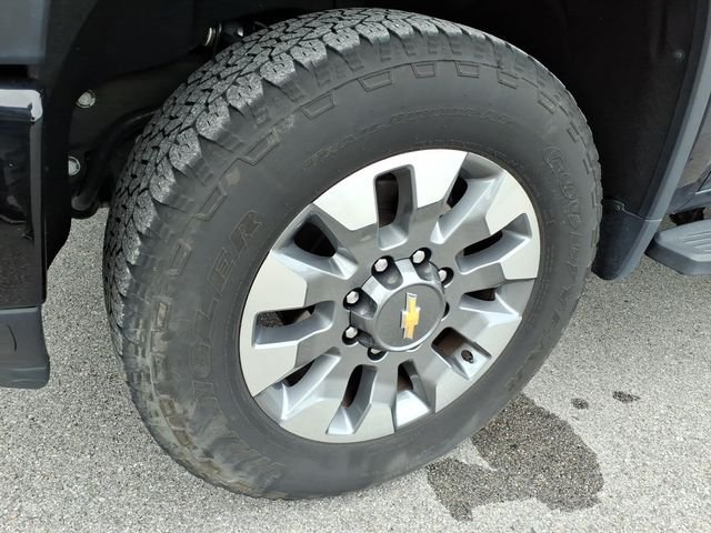 Used 2024 Chevrolet Silverado 2500 Custom w/ Custom Value Package AWD/4WD image 5