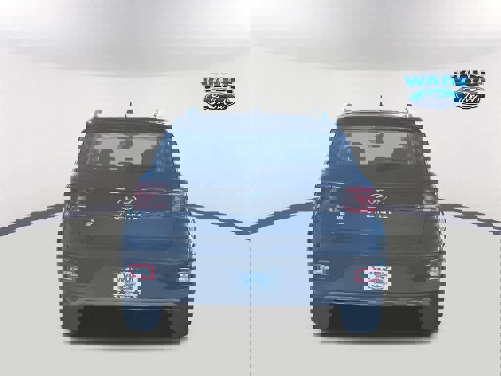 Used 2023 Hyundai Venue SEL image 6