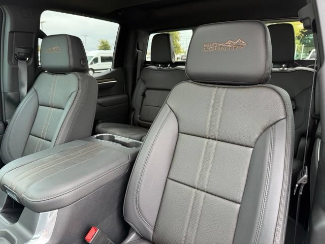 Used 2026 Chevrolet Silverado 1500 High Country w/ Midnight Edition AWD/4WD image 11