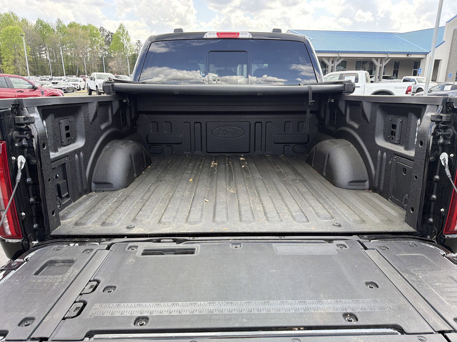 Certified 2025 Ford F150 Lariat w/ Equipment Group 501A Mid image 30