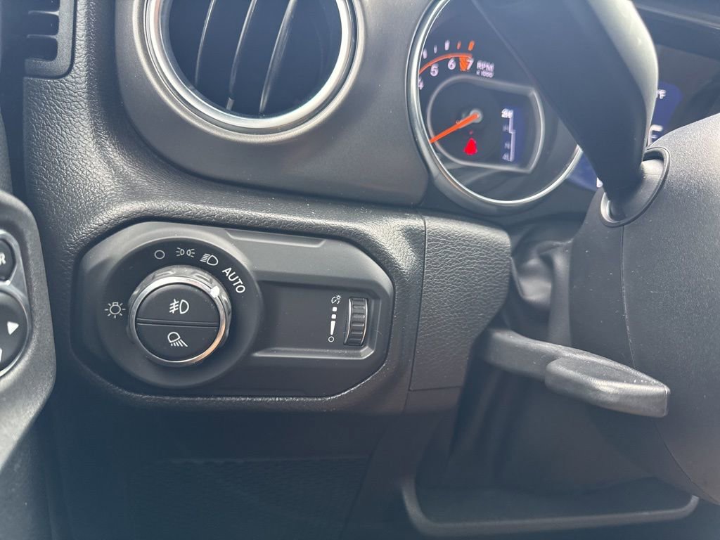 Used 2023 Jeep Gladiator Rubicon w/ Cold Weather Group image 37