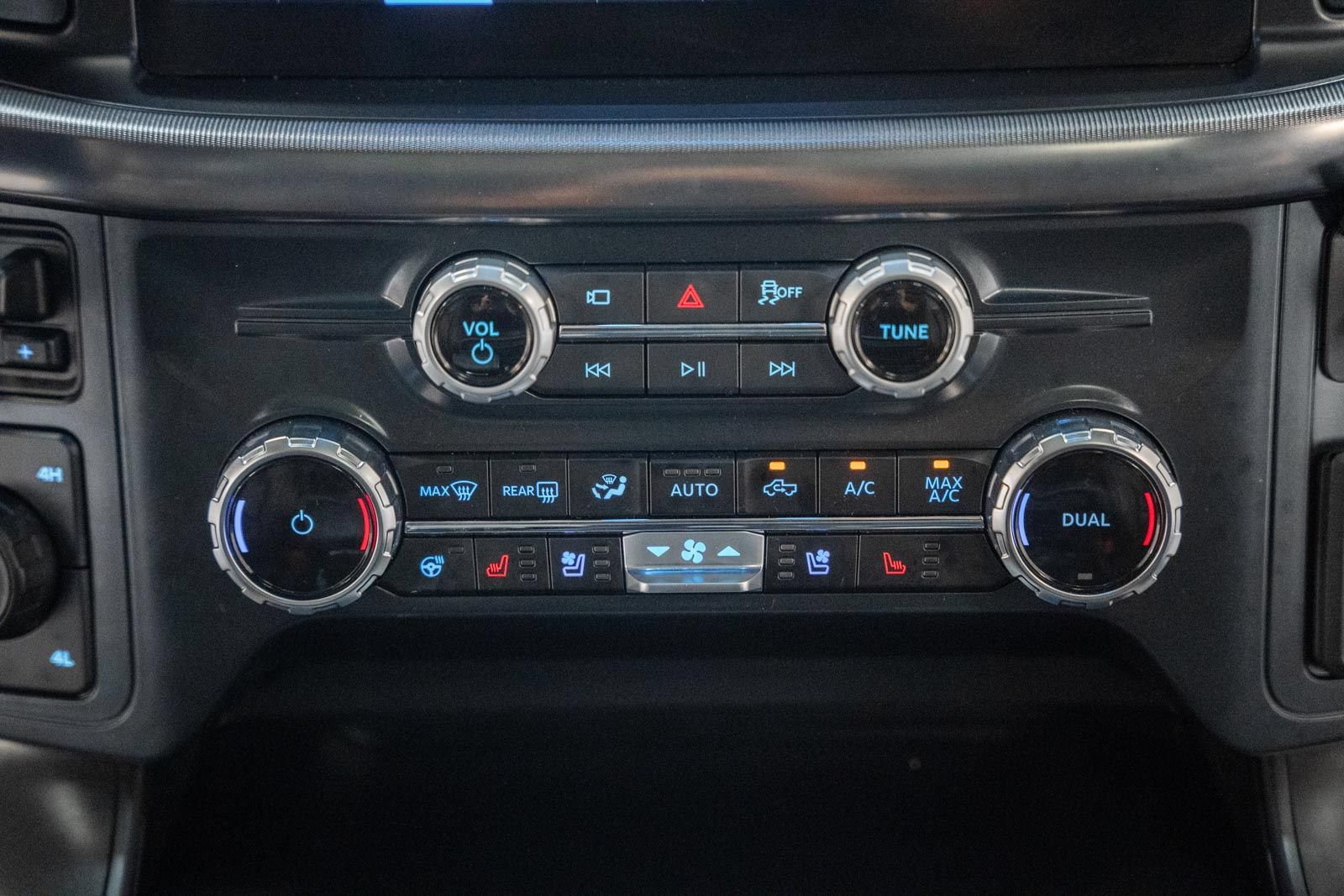 Certified 2025 Ford F150 Lariat AWD/4WD image 23