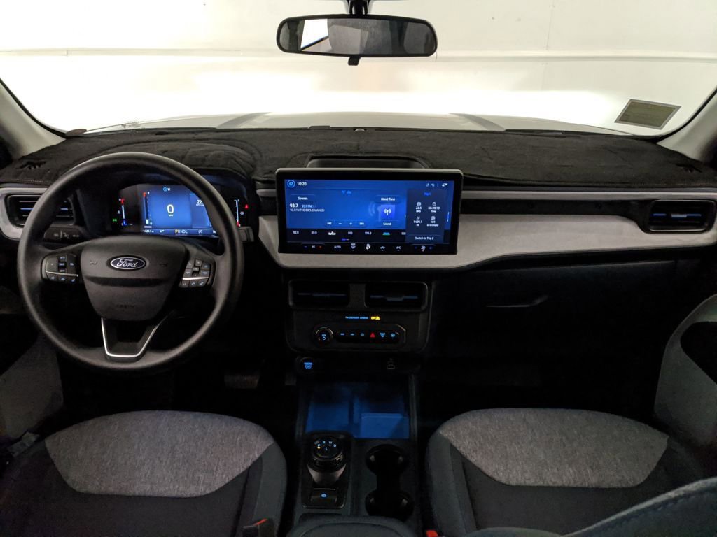 Certified 2026 Ford Maverick XLT image 8