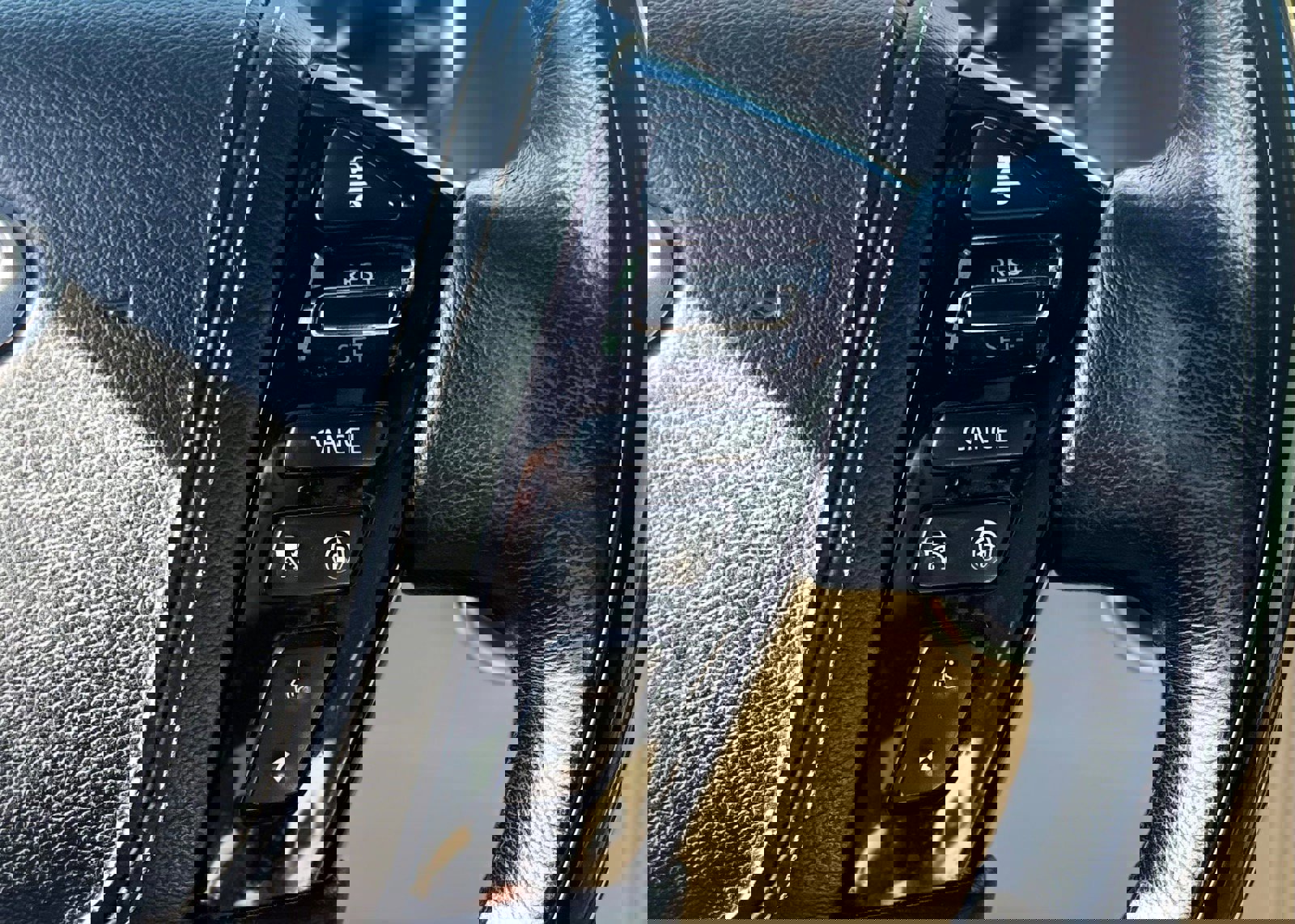 Used 2022 INFINITI QX80 Sensory w/ Cargo Package image 52