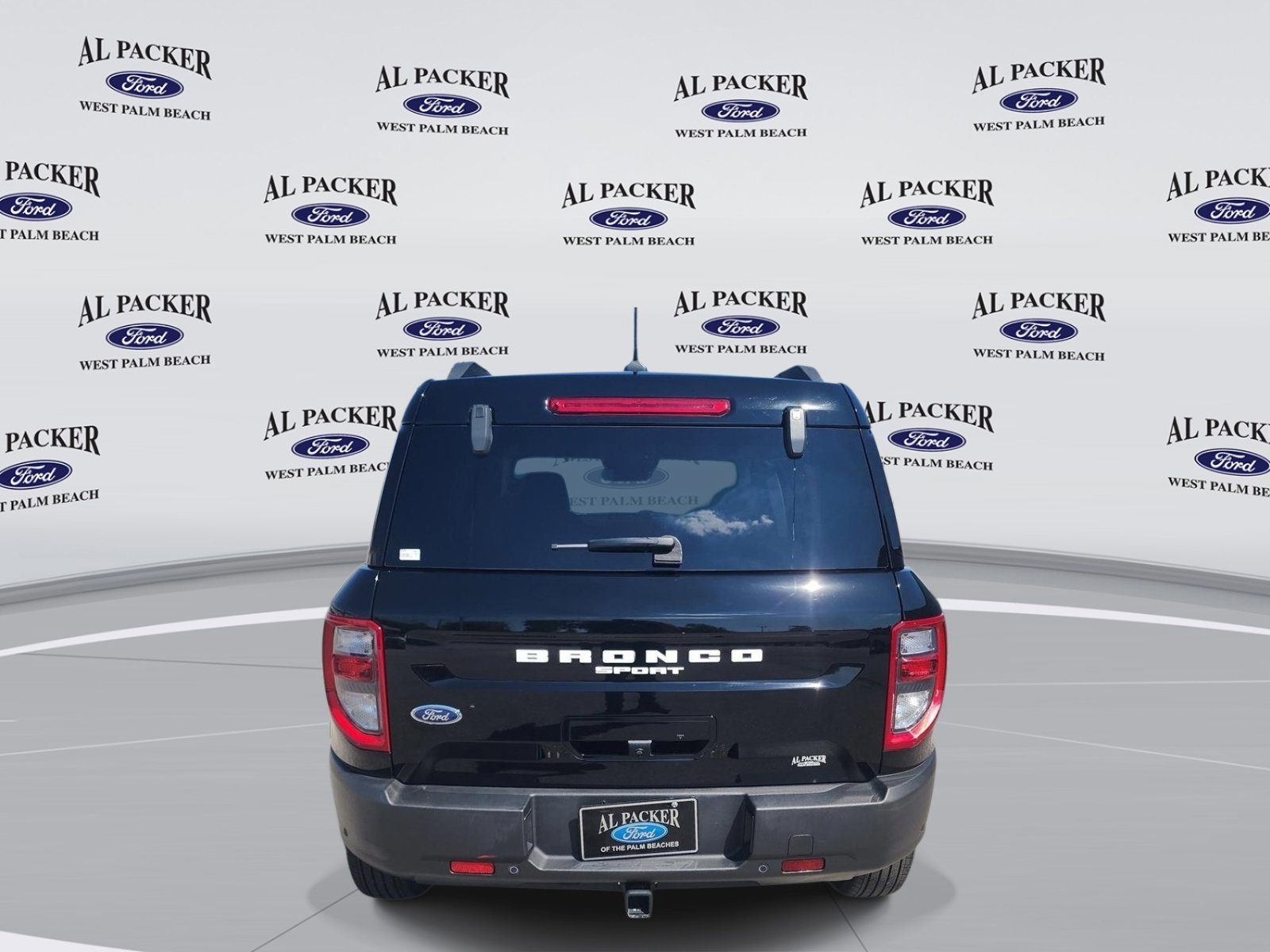 Certified 2022 Ford Bronco Sport Outer Banks w/ Tech Package AWD/4WD image 4